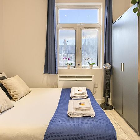 לונדון The Finsbury Deluxe Apartments מראה חיצוני תמונה