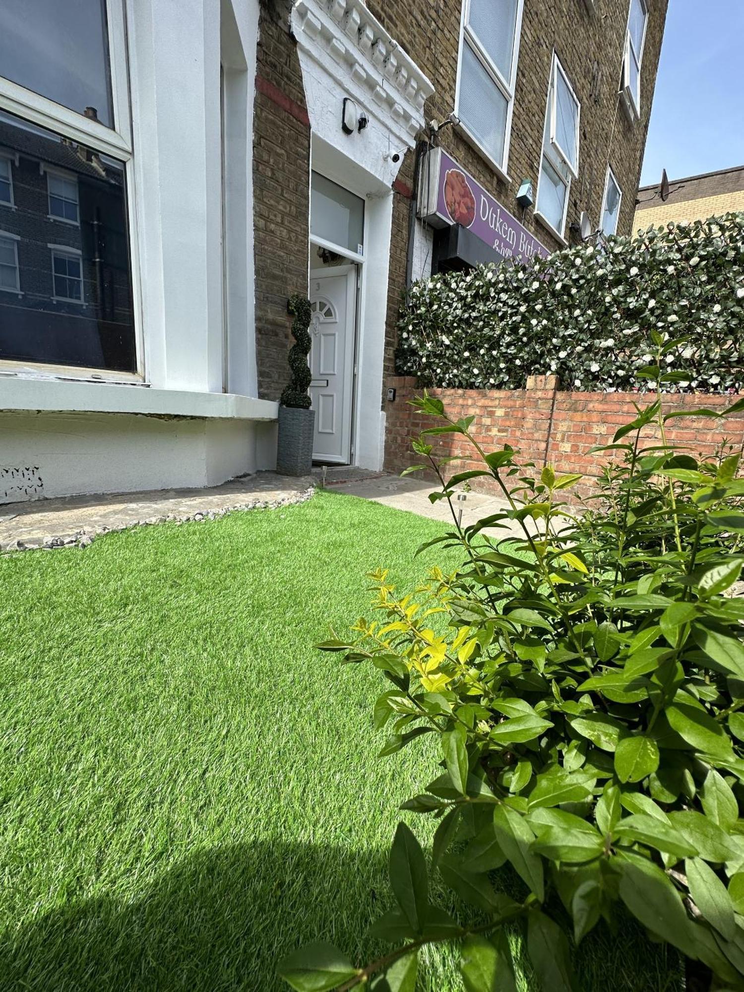 לונדון The Finsbury Deluxe Apartments מראה חיצוני תמונה